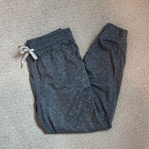 Vuori women’s joggers